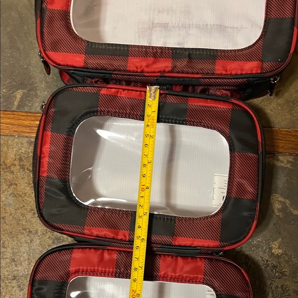 Lug Red and Black Checkered Toiletry Bag Set 3 piece nesting - Picture 6 of 8